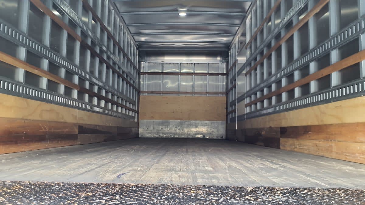 2020 Freightliner M2 106 in Springfield, MA — photo 8