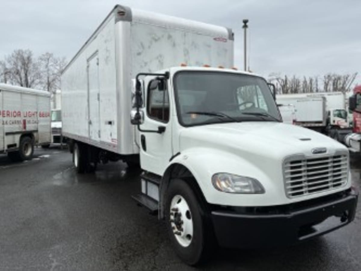 2020 Freightliner M2 106 in Newark, NJ — photo 3