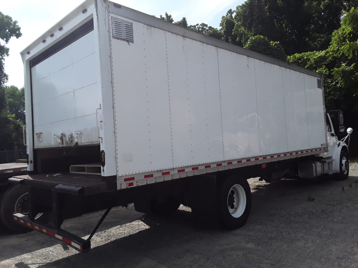 2020 Freightliner M2 106 in Charlotte, NC — photo 4