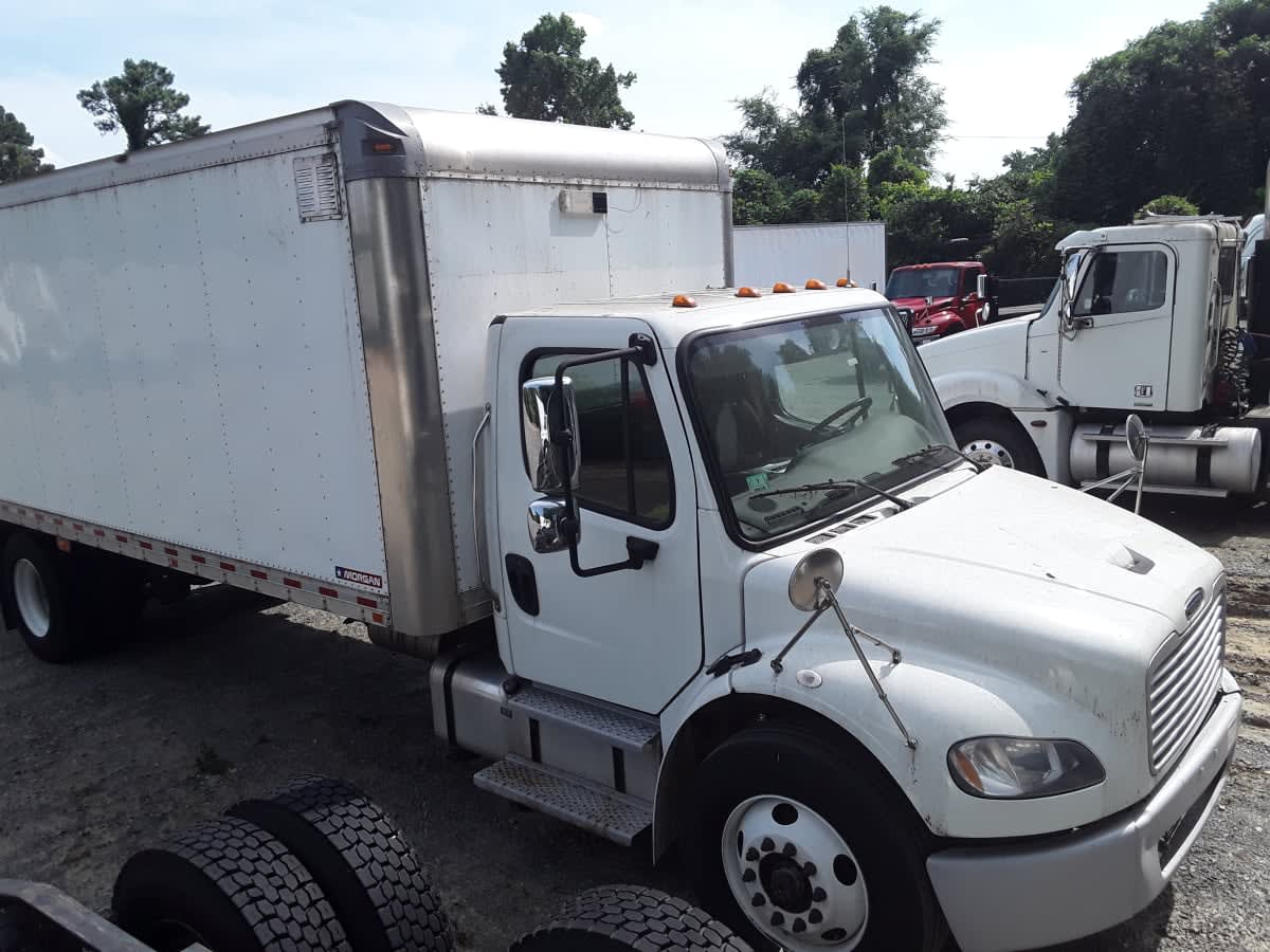2020 Freightliner M2 106 in Charlotte, NC — photo 3