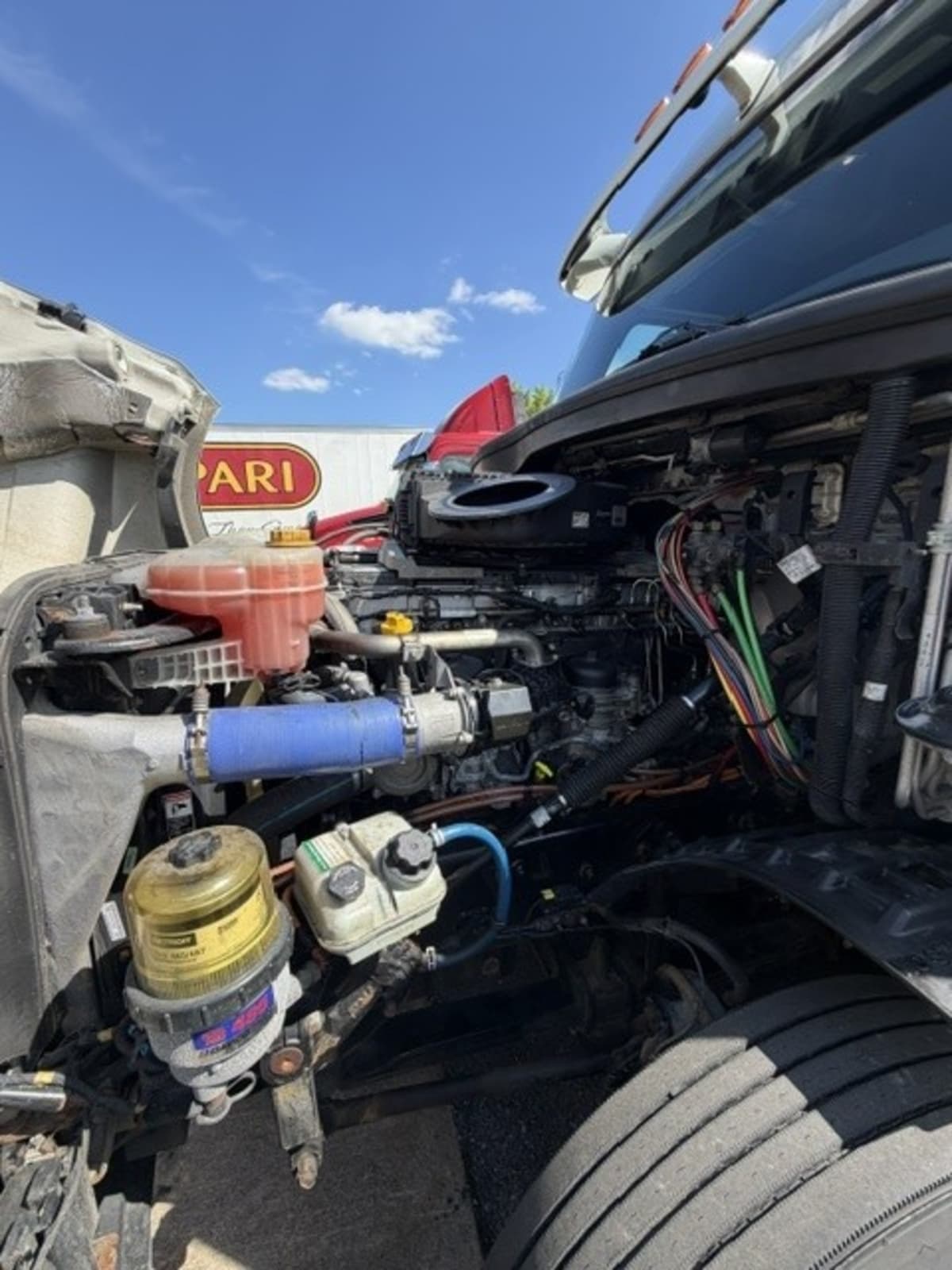 2020 Freightliner Cascadia in Allentown, PA — photo 10