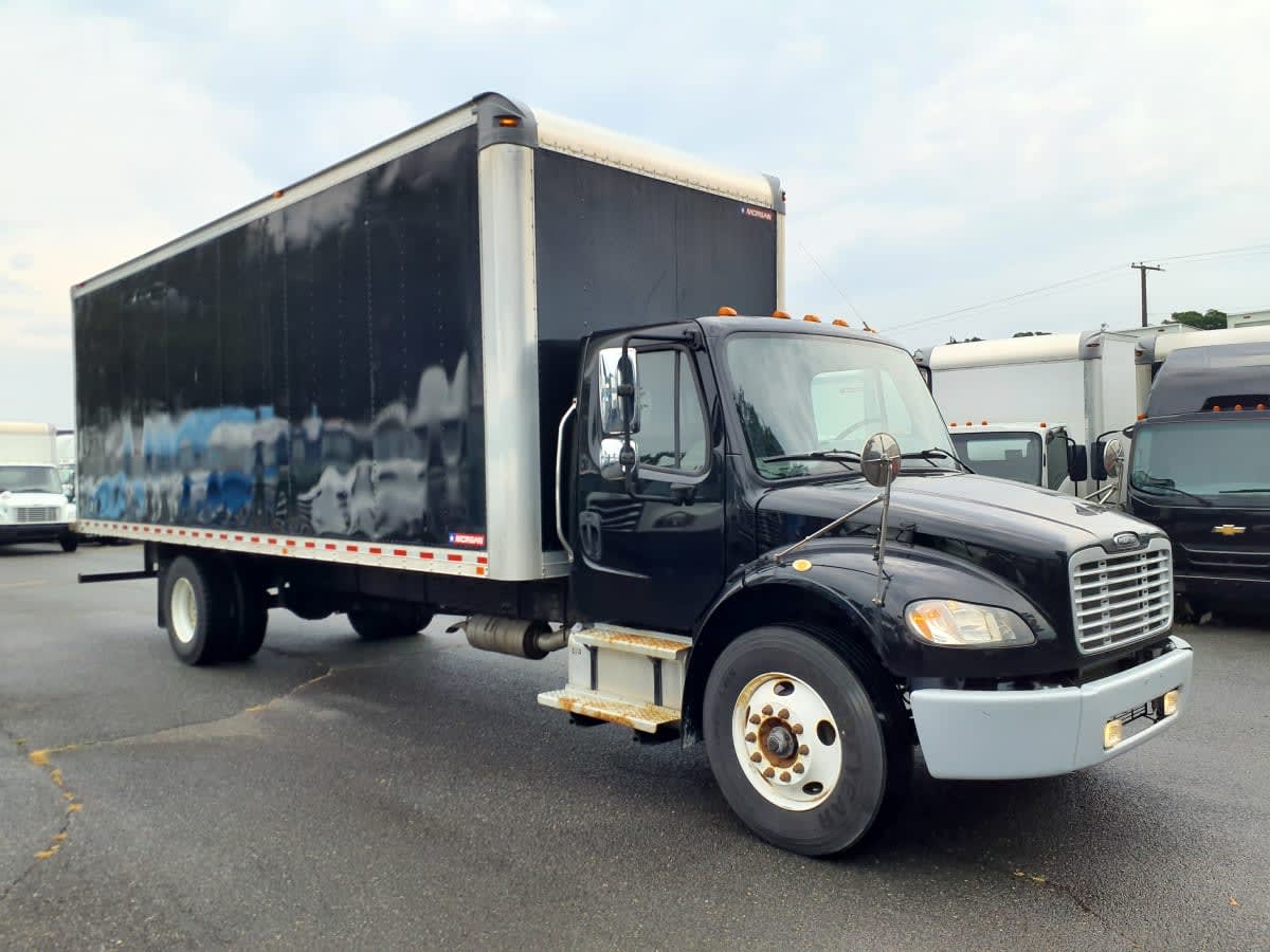 2020 Freightliner M2 106 in Springfield, MA — photo 3
