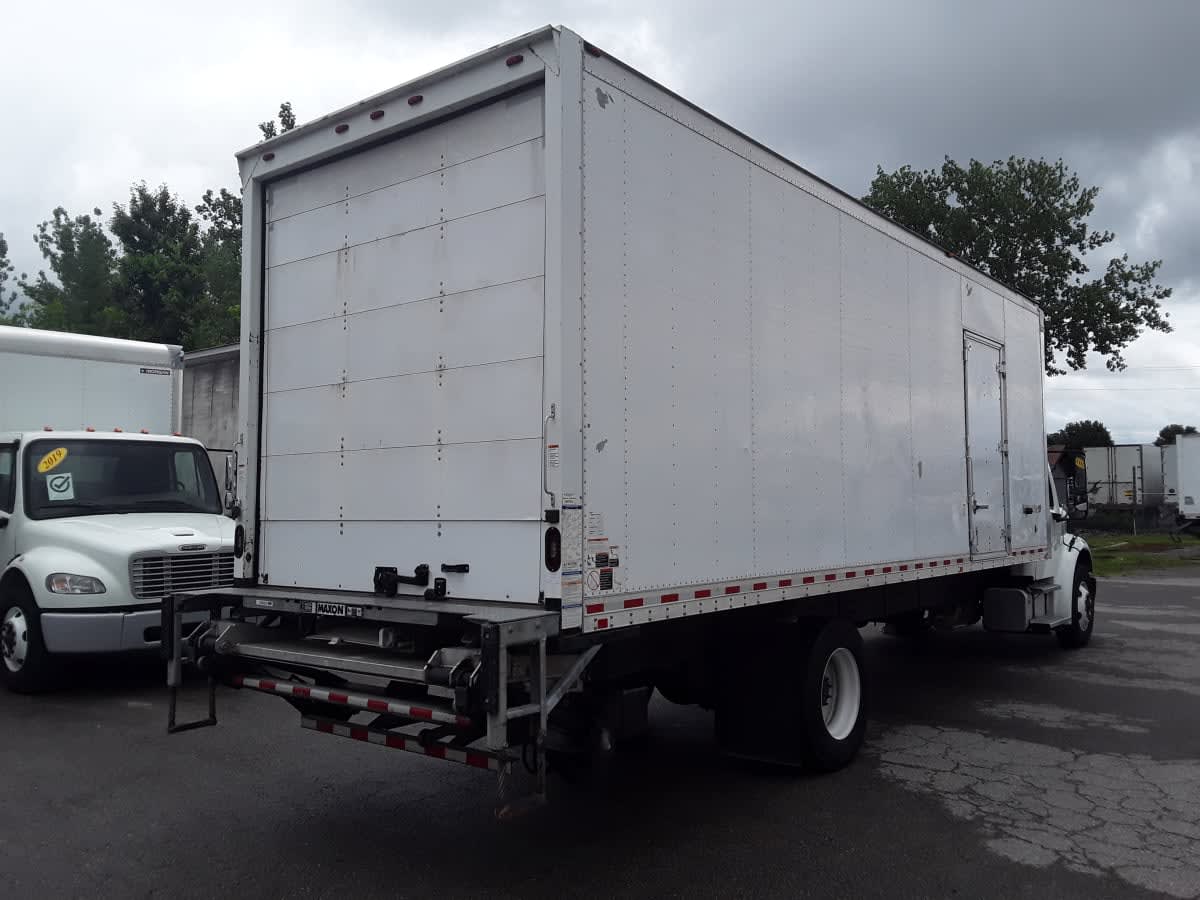 2020 Freightliner M2 106 in La Vergne, TN — photo 4