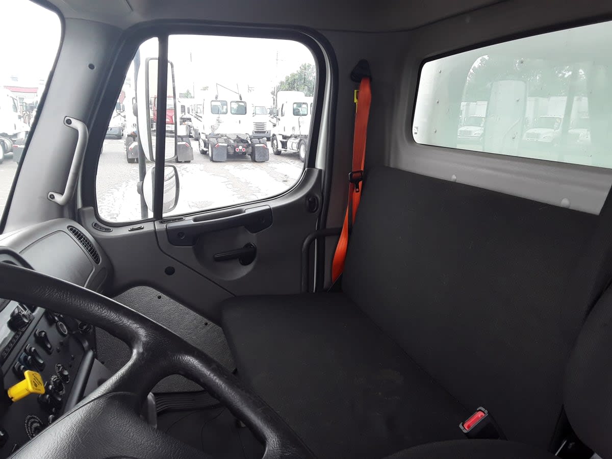 2020 Freightliner M2 106 in La Vergne, TN — photo 7