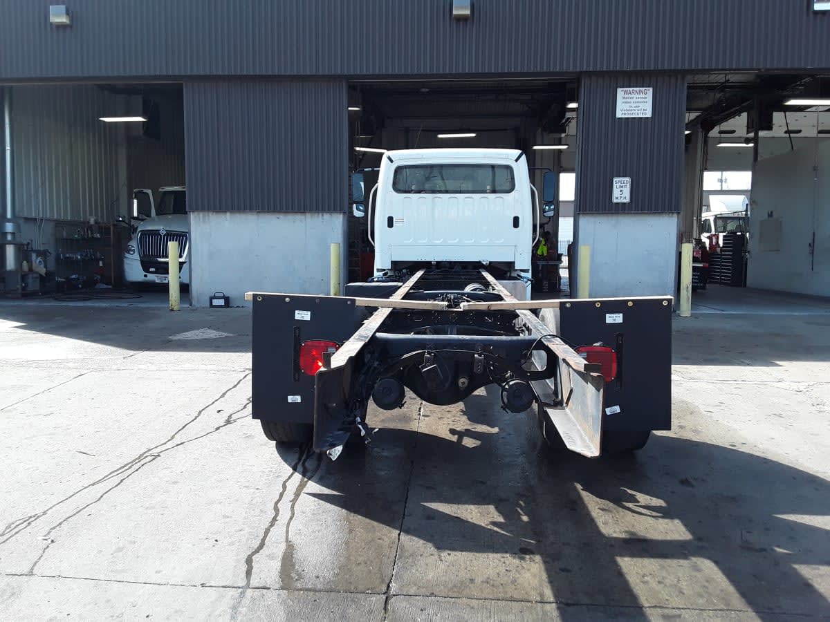 2020 Freightliner M2 106 in Kansas City, MO — photo 5