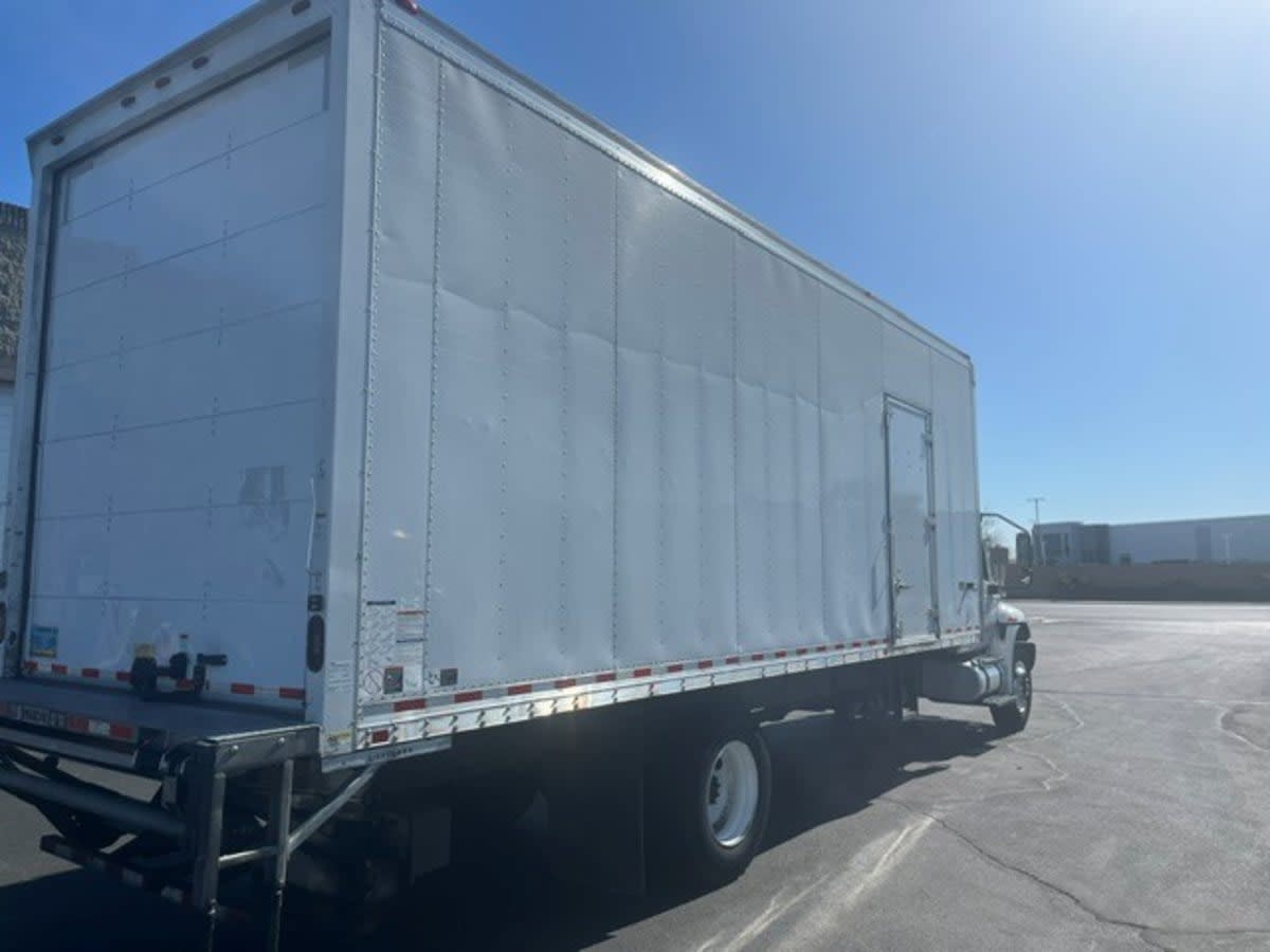 2020 International MV in North Las Vegas, NV — photo 4