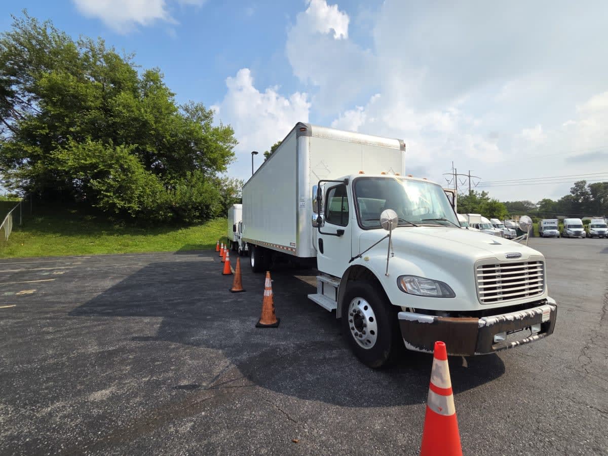 2020 Freightliner M2 106 in Allentown, PA — photo 3