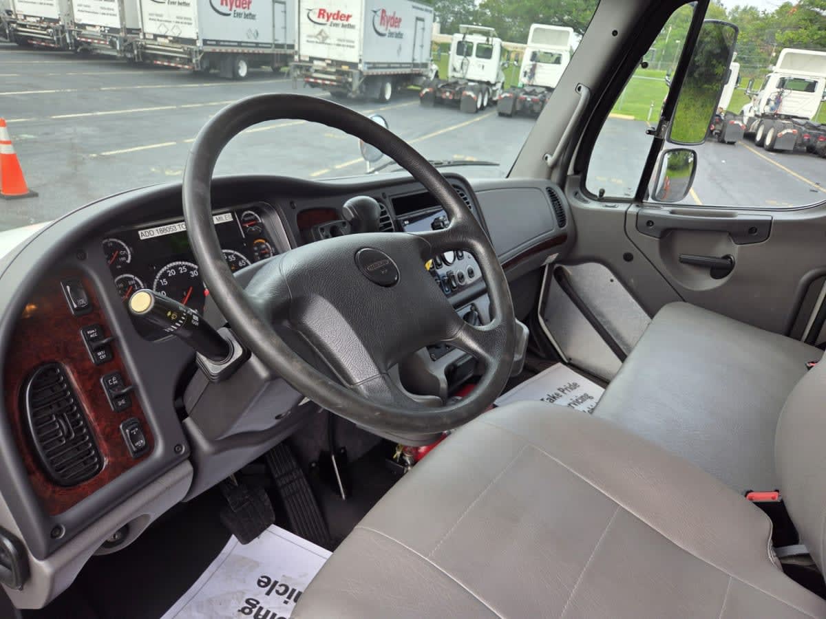 2020 Freightliner M2 106 in Allentown, PA — photo 7