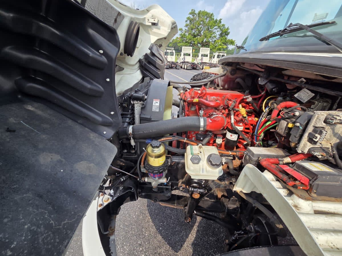 2020 Freightliner M2 106 in Allentown, PA — photo 9