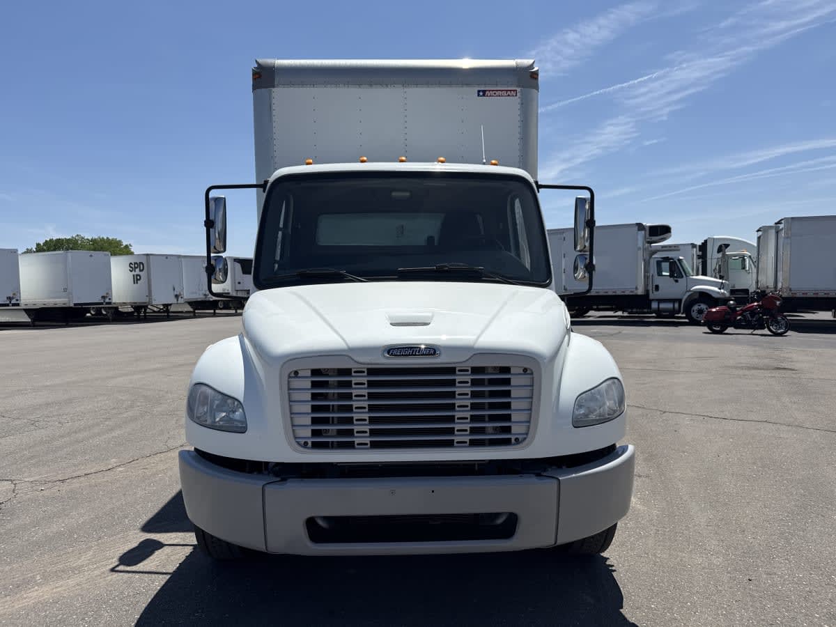 2020 Freightliner M2 106 in Taylor, MI — photo 2
