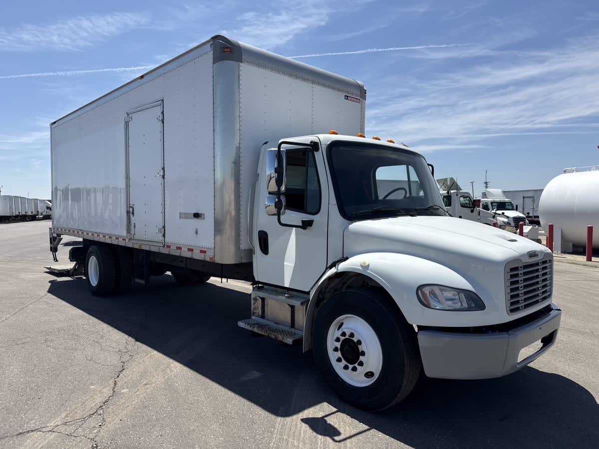 2020 Freightliner M2 106 in Taylor, MI — photo 3