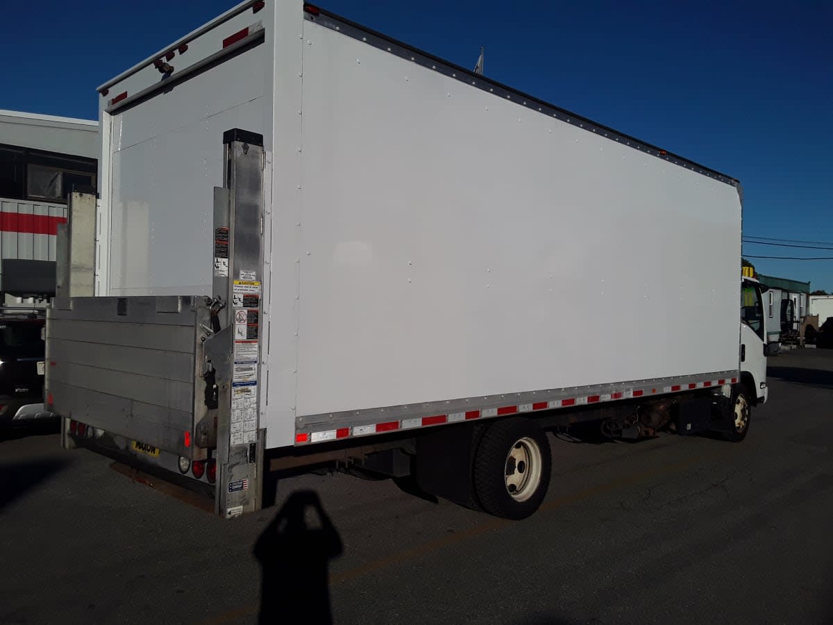 2020 Isuzu NRR in Salisbury, MA — photo 6