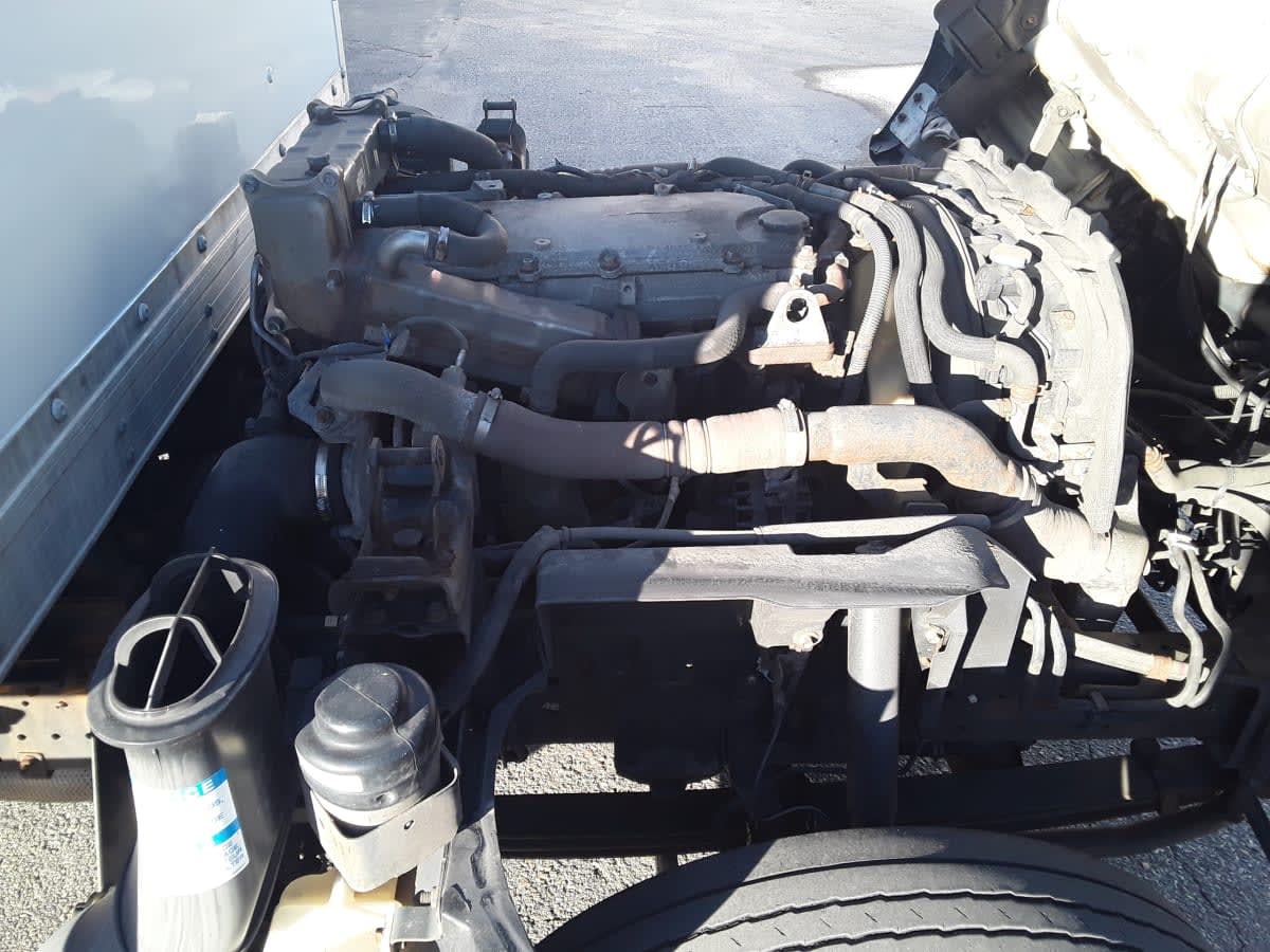 2020 Isuzu NRR in Salisbury, MA — photo 8