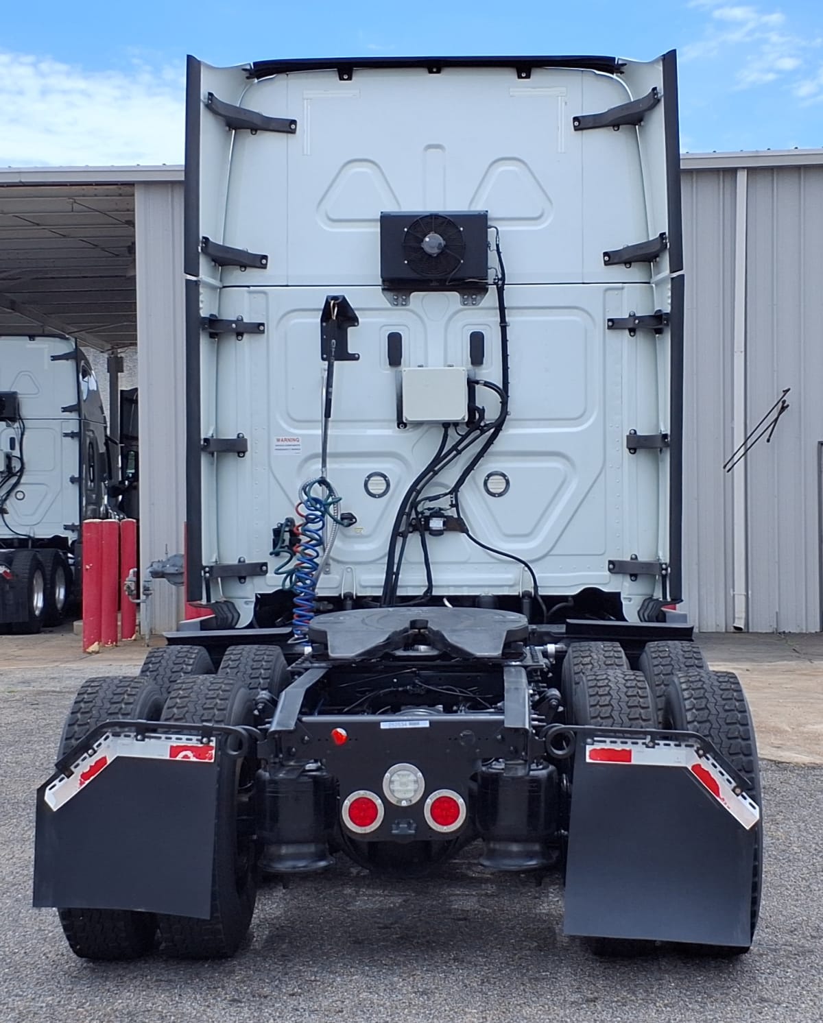2020 Freightliner Cascadia in Memphis, TN — photo 5