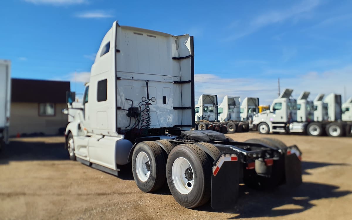 2020 International LT in Commerce City, CO — photo 6