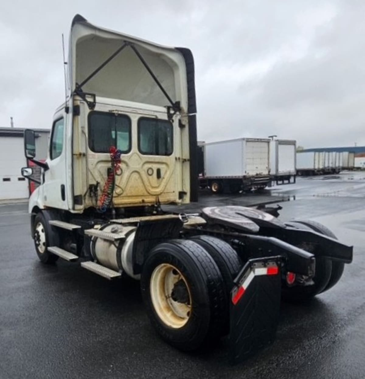 2020 Freightliner Cascadia in Springfield, MA — photo 6