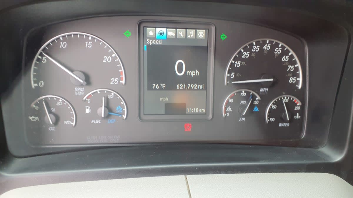 2021 Freightliner Cascadia in Bolingbrook, IL — photo 10