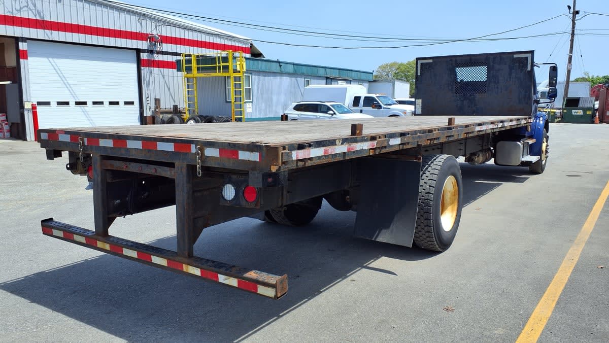 2020 Freightliner M2 106 in Salisbury, MA — photo 4