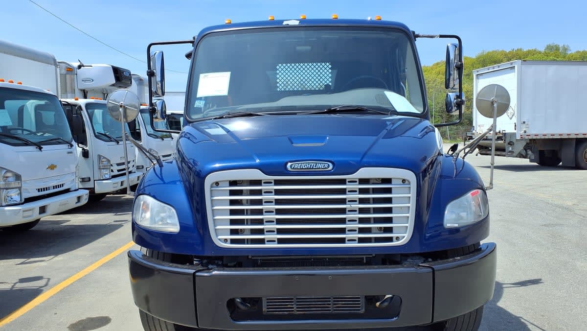 2020 Freightliner M2 106 in Salisbury, MA — photo 2