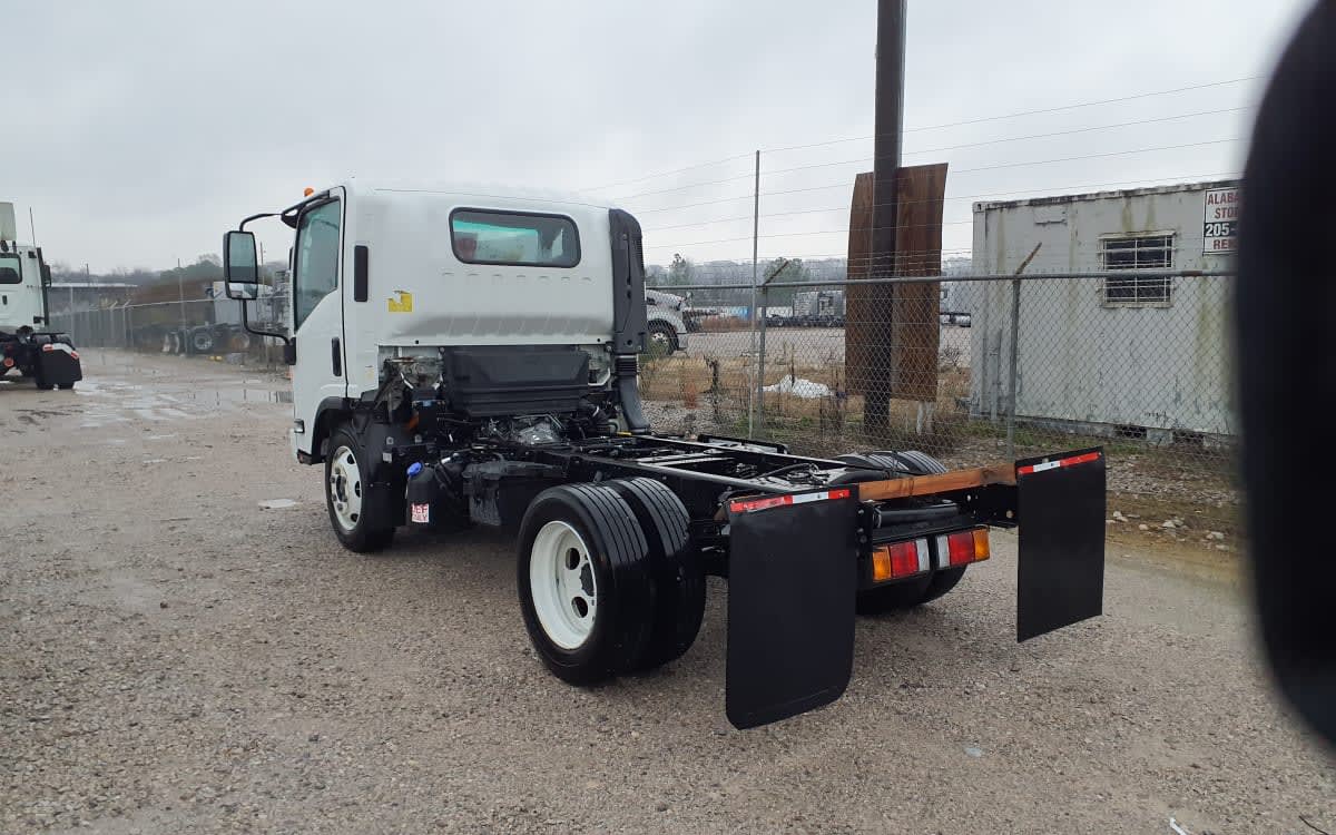 2020 Isuzu NRR in Birmingham, AL — photo 6