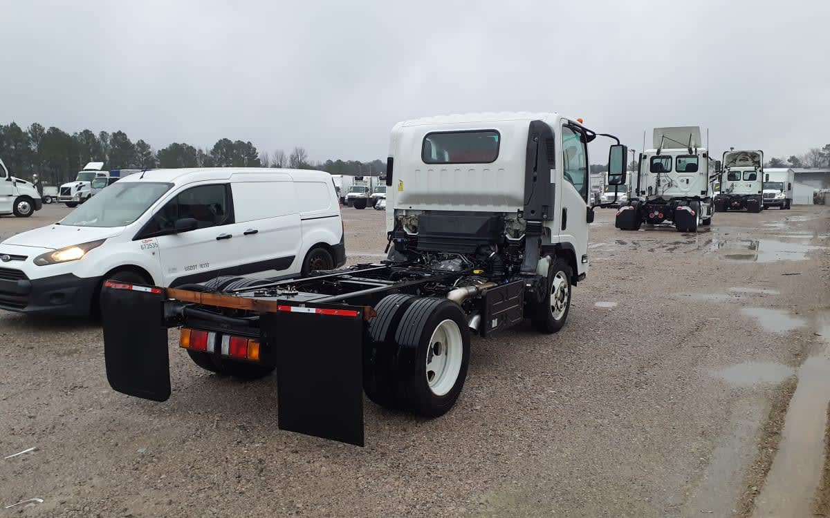 2020 Isuzu NRR in Birmingham, AL — photo 4