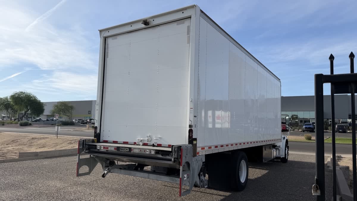 2021 Freightliner M2 106 in Phoenix, AZ — photo 4