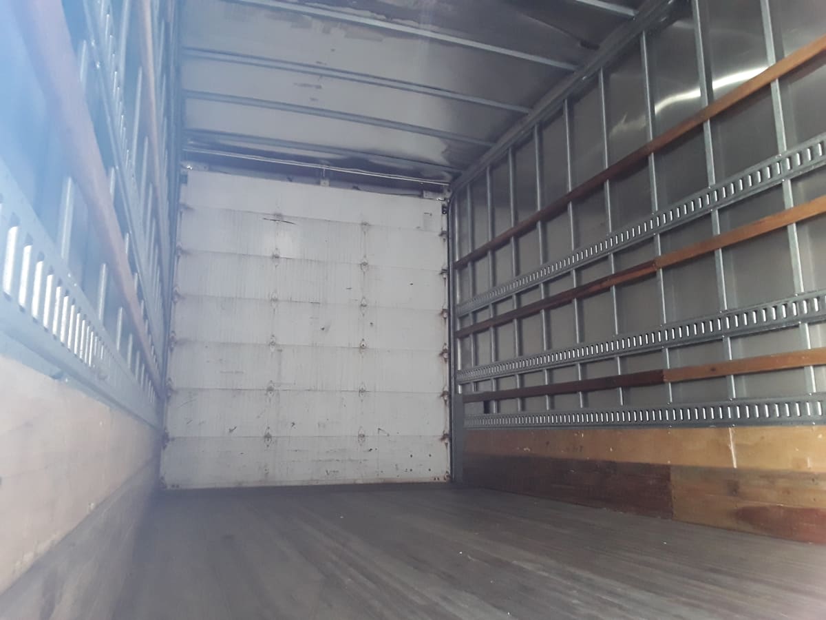 2020 Freightliner M2 106 in Kansas City, MO — photo 9