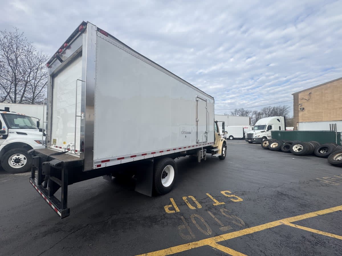 2020 Freightliner M2 106 in Kearny, NJ — photo 4