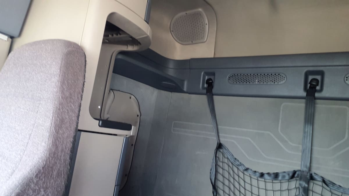 2020 Freightliner Cascadia in Birmingham, AL — photo 12