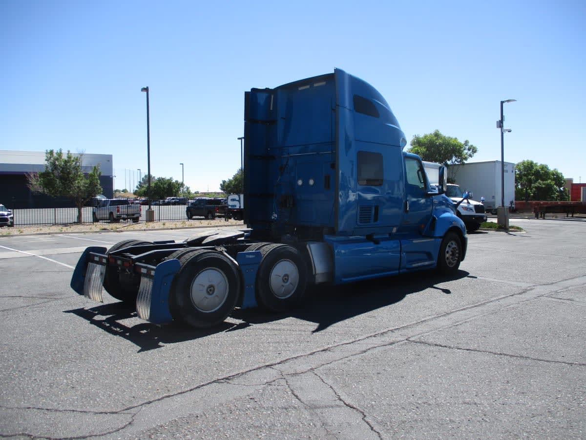 2021 International LT in Commerce City, CO — photo 4
