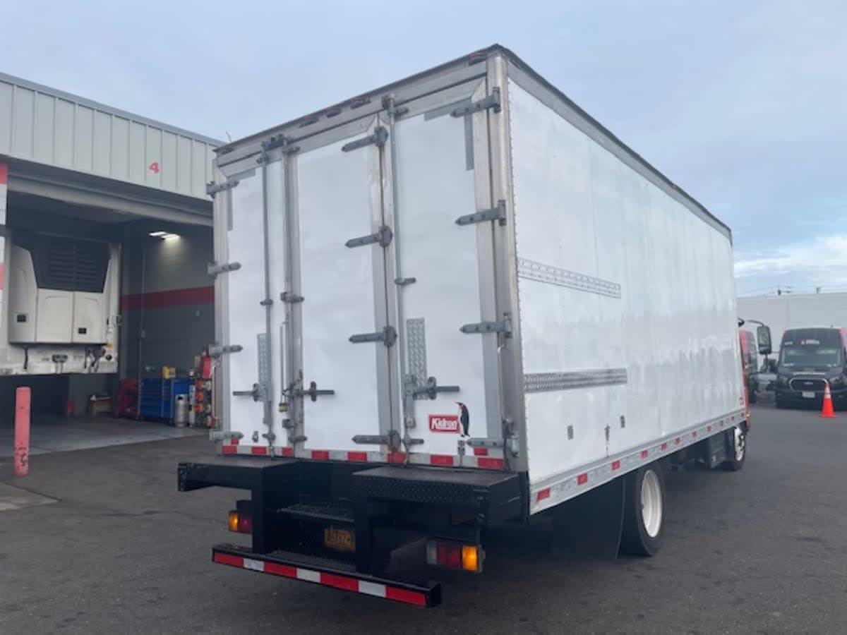2020 Isuzu NQR in Farmingdale, NY — photo 4
