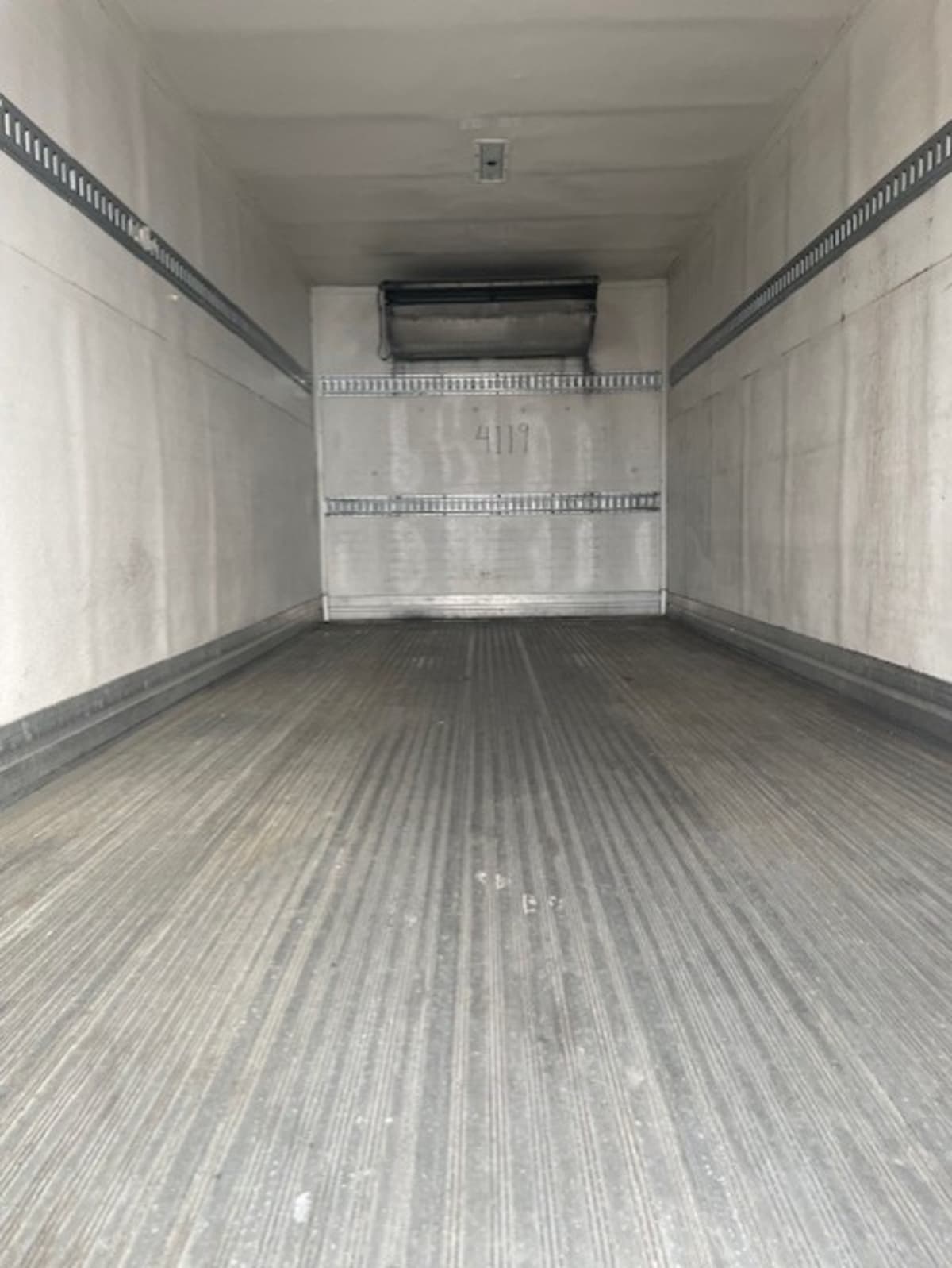 2020 Isuzu NQR in Farmingdale, NY — photo 9