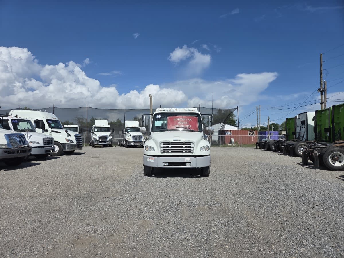 2020 Freightliner M2 106 in St. Rose, LA — photo 2