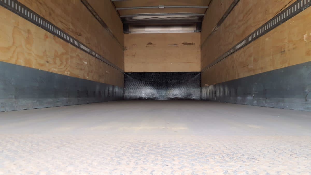 2020 Freightliner M2 106 in Bolingbrook, IL — photo 8