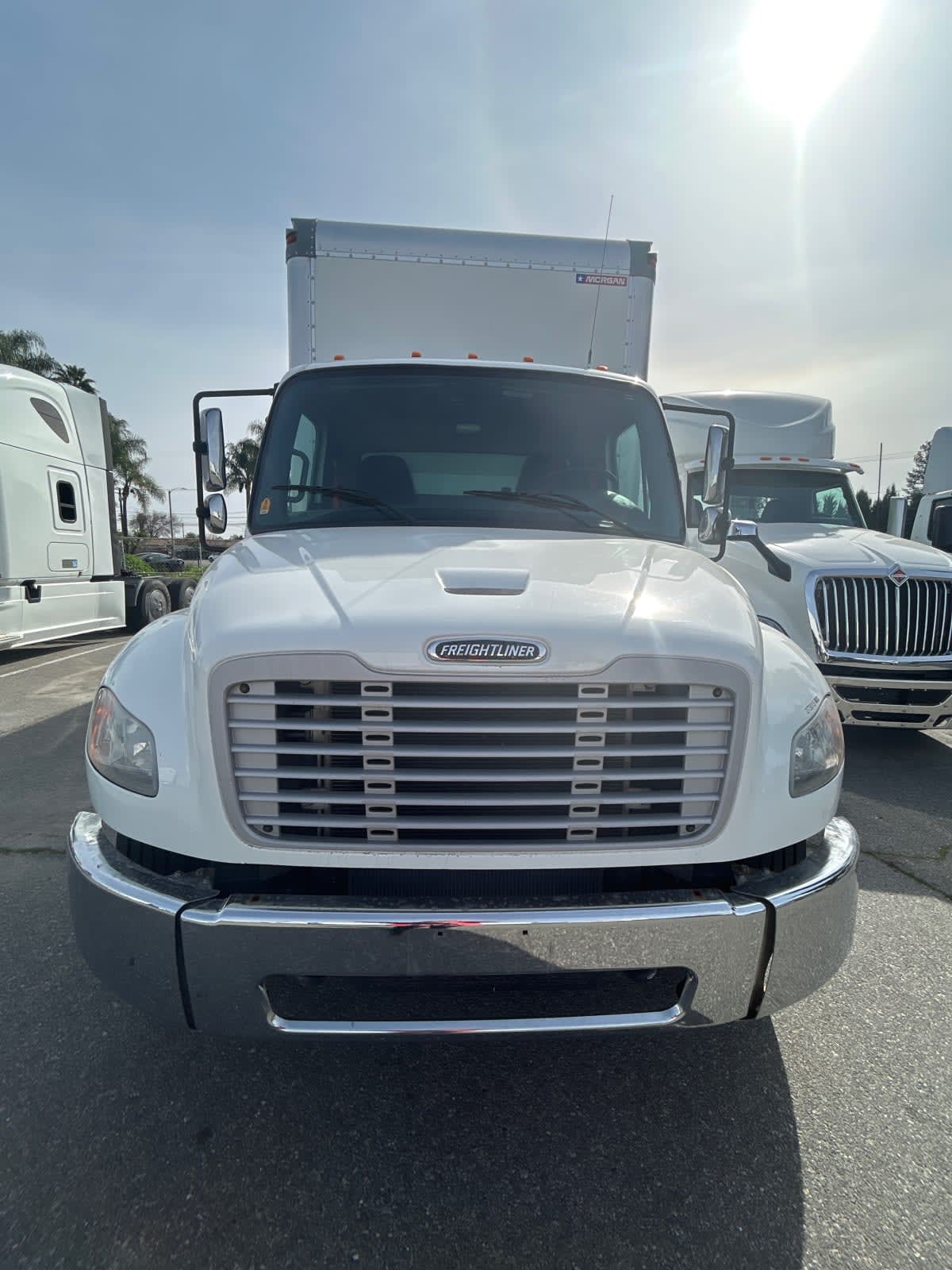 2020 Freightliner M2 106 in Pomona, CA — photo 2