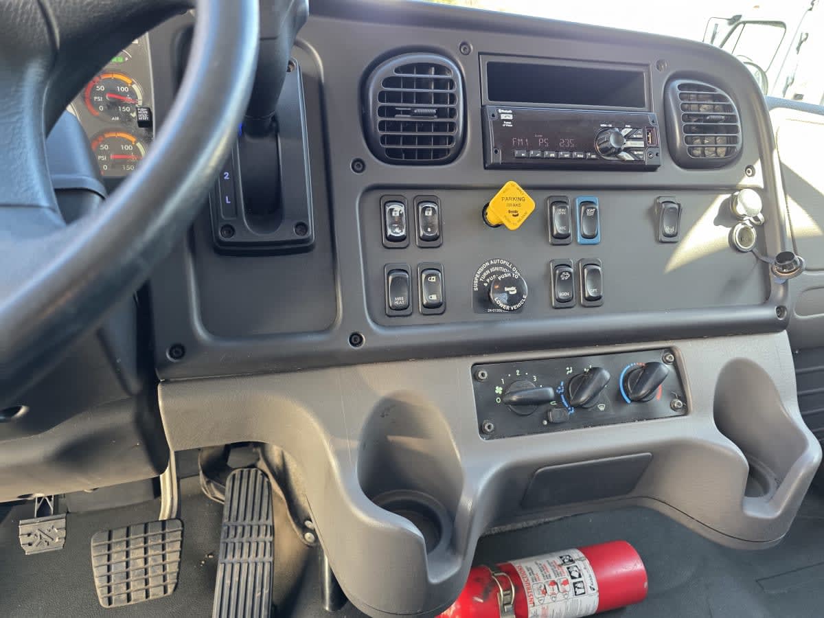2020 Freightliner M2 106 in Bensalem, PA — photo 12