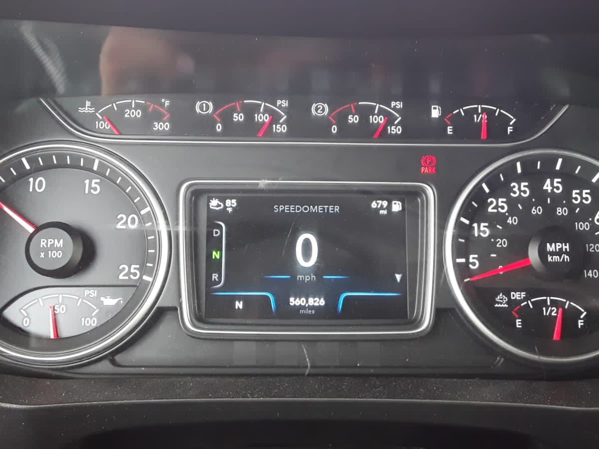 2020 International LT in Montebello, CA — photo 10