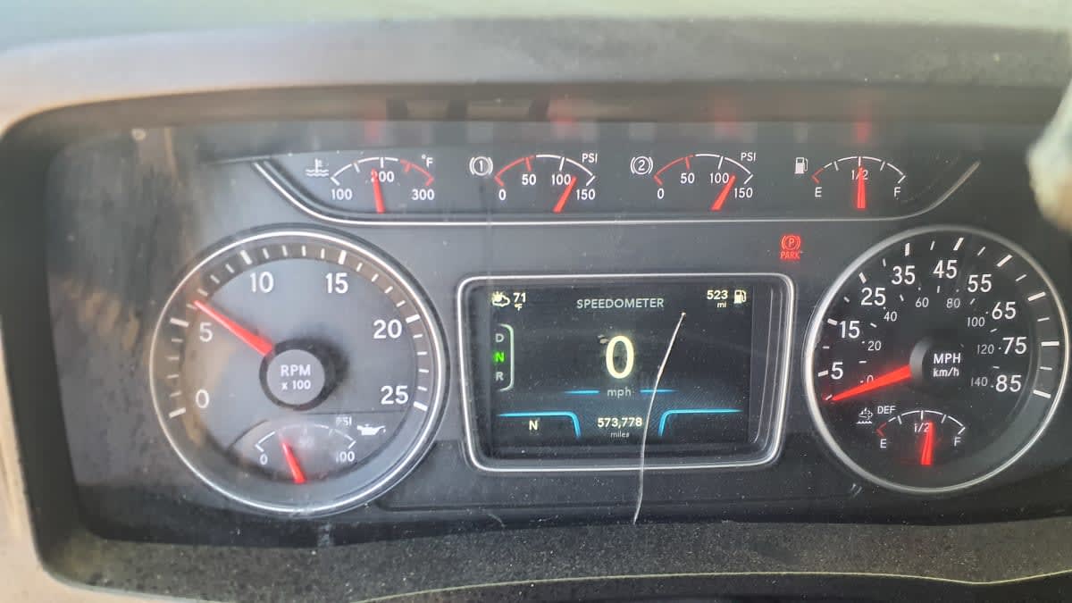 2020 International LT in Springfield, MA — photo 10
