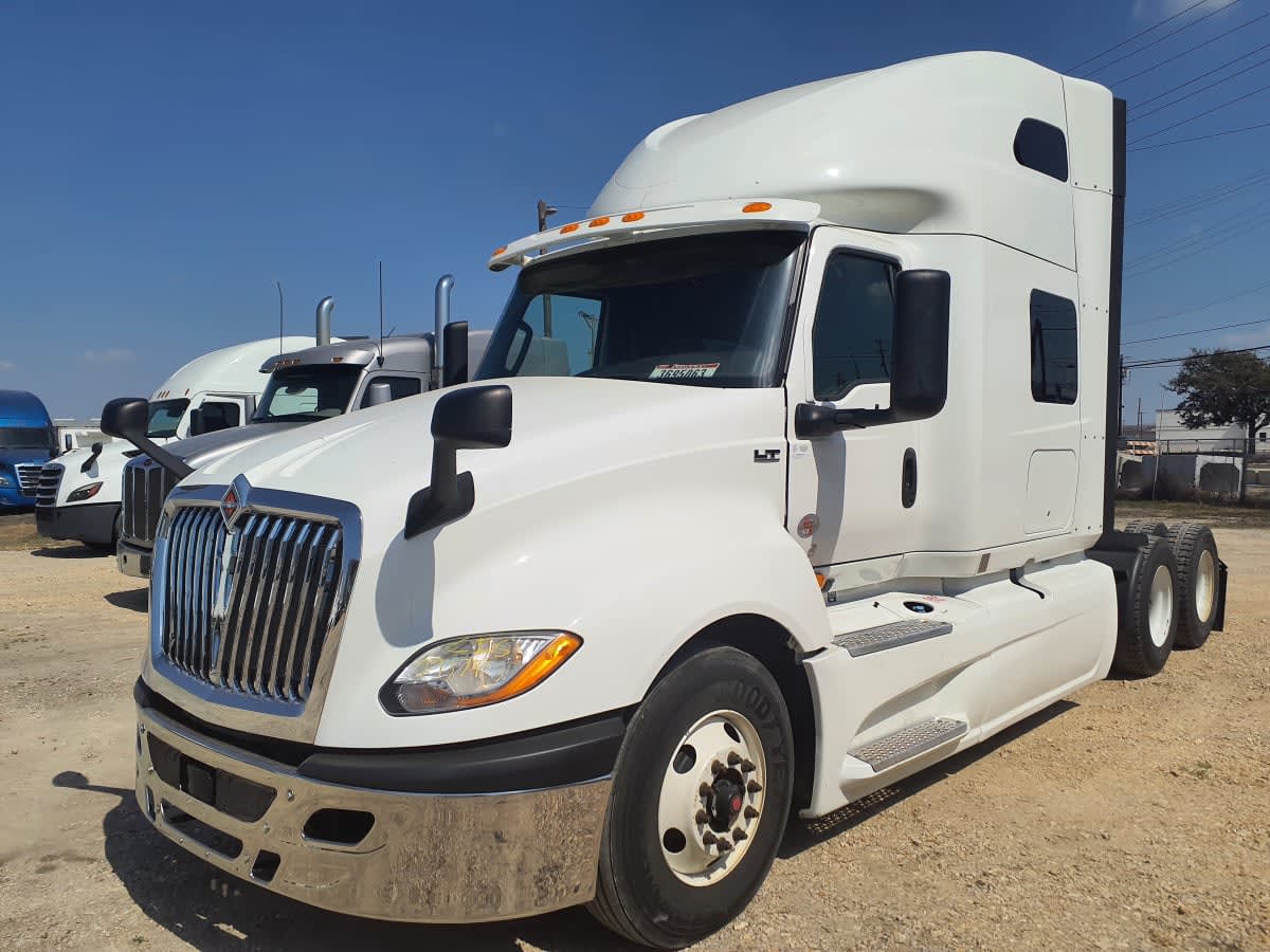2020 International LT in Converse, TX — photo 3