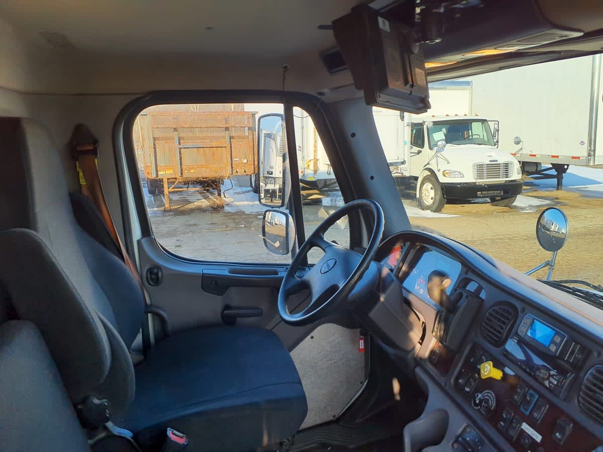 2020 Freightliner M2 106 in Wayland, MI — photo 7