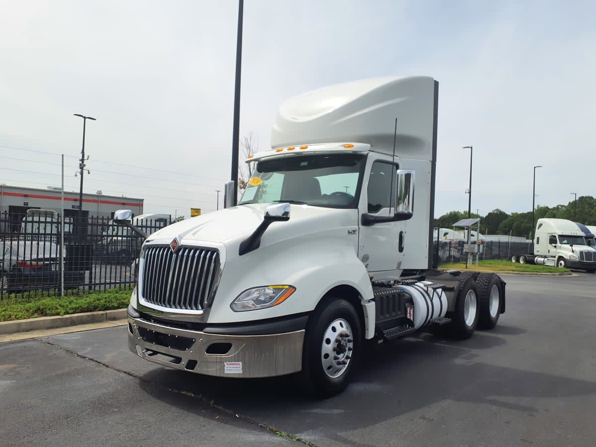 2020 International LT in Atlanta, GA — photo 3