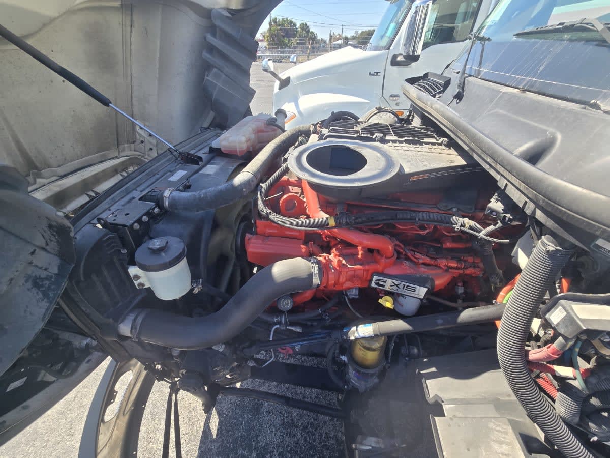 2020 International LT in Tampa, FL — photo 8