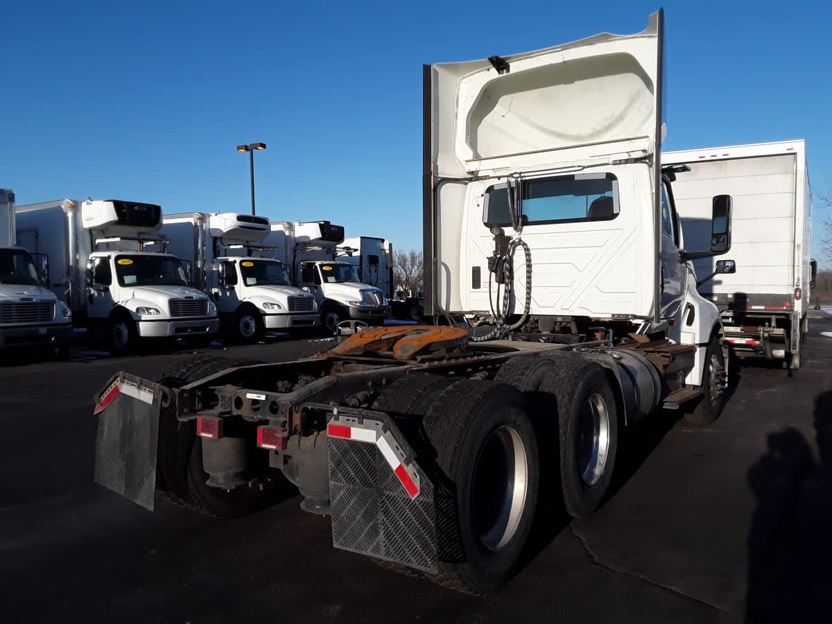 2020 International LT in Altoona, IA — photo 4