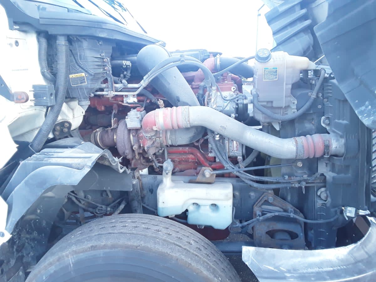 2020 International LT in Hilliard, OH — photo 8
