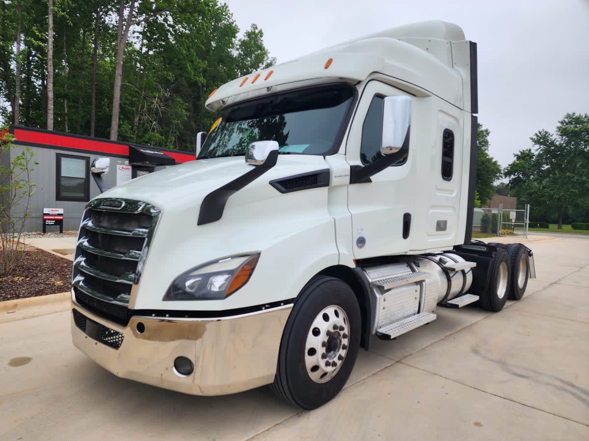 2020 Freightliner Cascadia