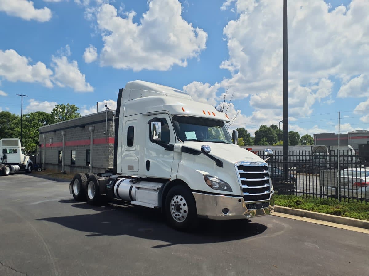 2020 Freightliner Cascadia