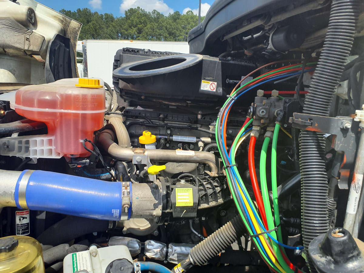 2020 Freightliner Cascadia in Atlanta, GA — photo 9