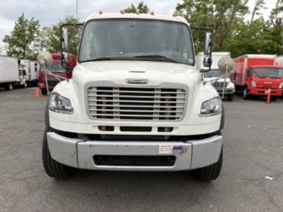 2021 Freightliner M2 106 in Newark, NJ — photo 2