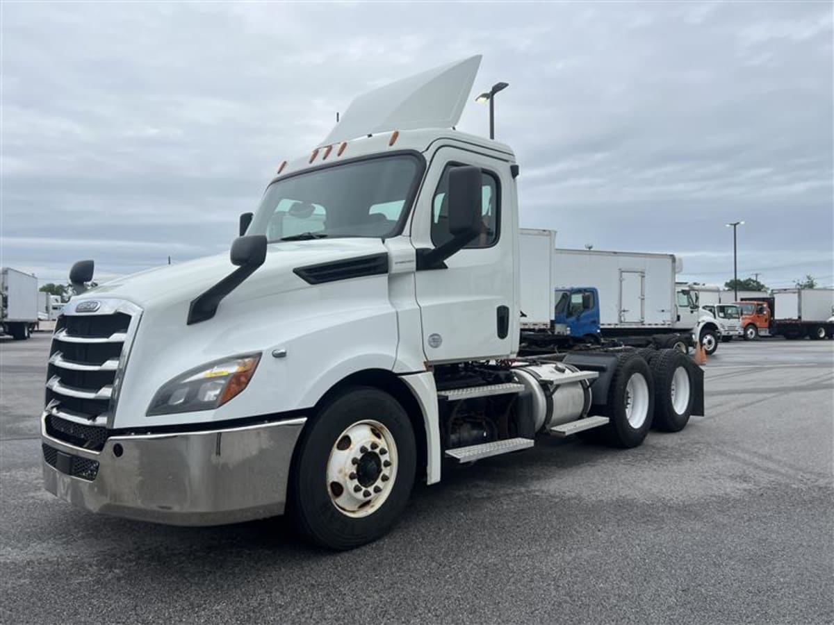 2020 Freightliner Cascadia