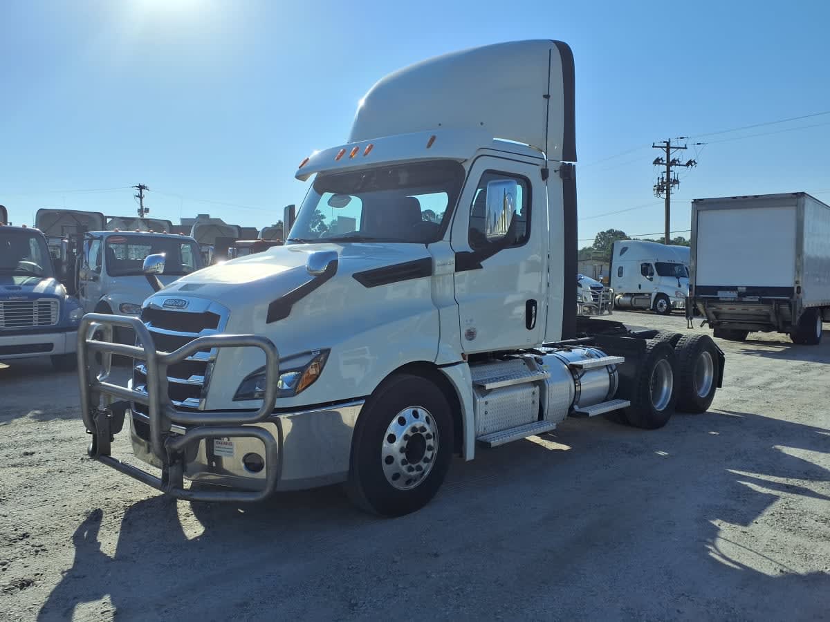 2020 Freightliner Cascadia